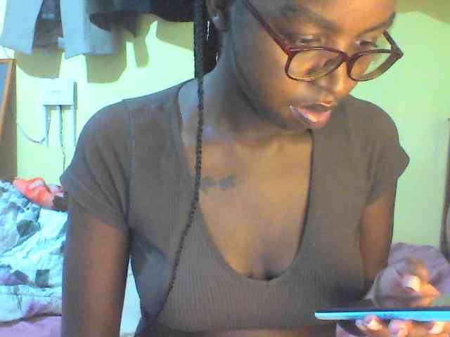 TipQueen webcam