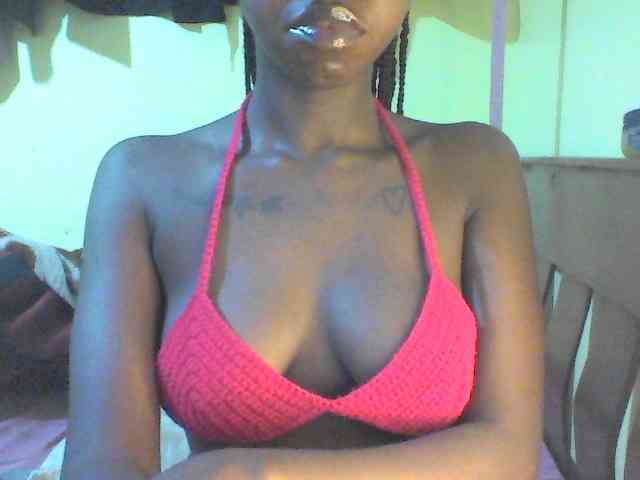 TipQueen webcam