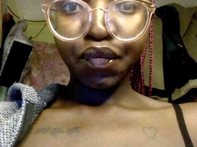 Ebonymuse webcam
