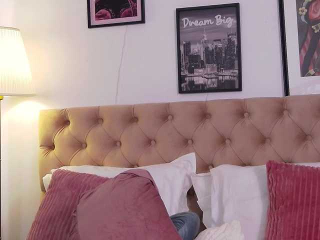 LaylaK's BongaCams show and profile