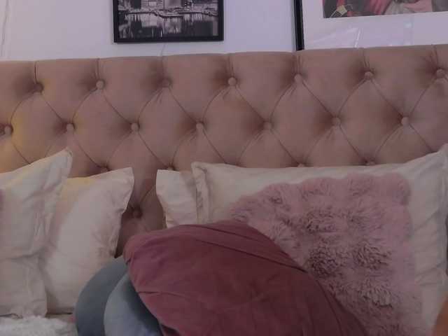 LaylaK's BongaCams show and profile