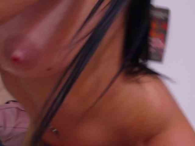 LaylaK webcam