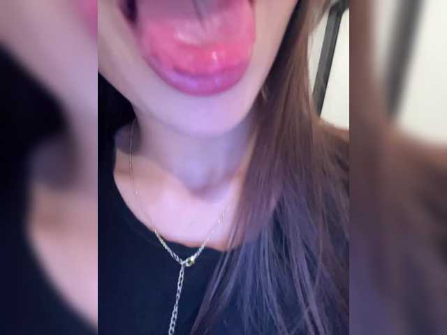 SweetySlice's BongaCams show and profile