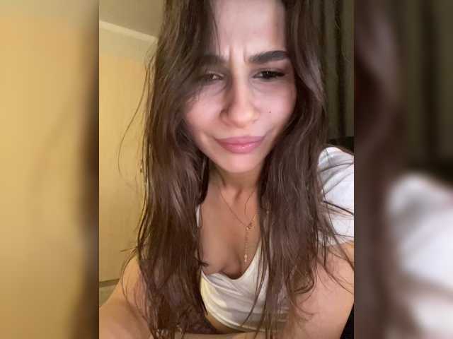 SweetySlice's BongaCams show and profile