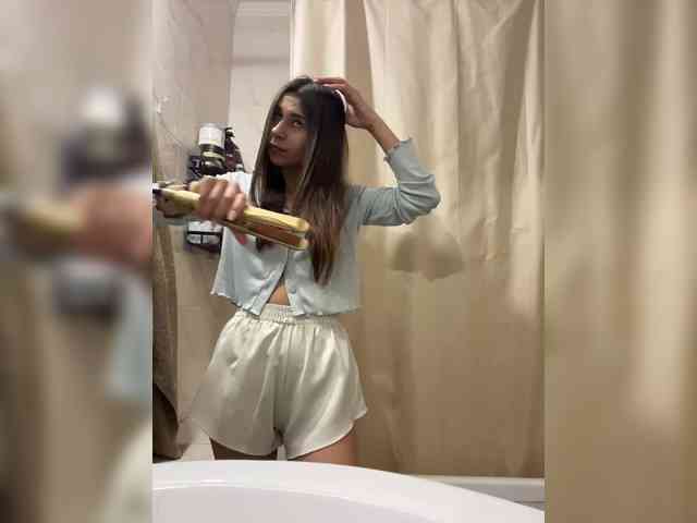 SweetySlice Live Webcam on BongaCams