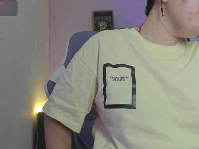 SOPHIA-JONES webcam