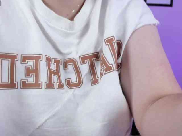SOPHIA-JONES webcam