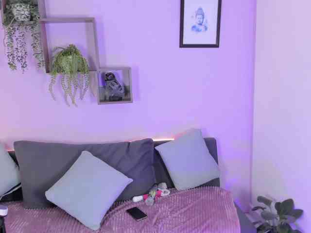 SOPHIA-JONES webcam
