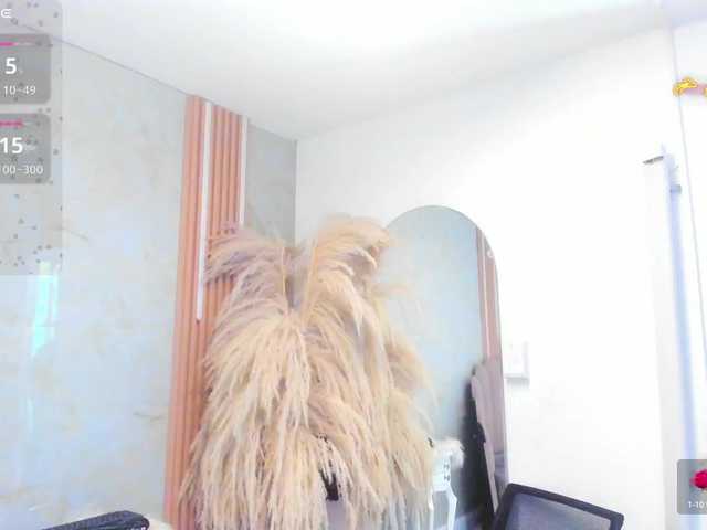 emylybrown on BongaCams 