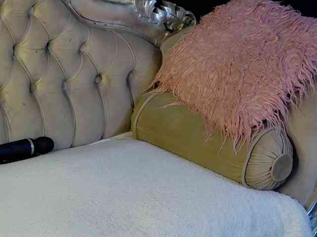 AngelaDestiny webcam