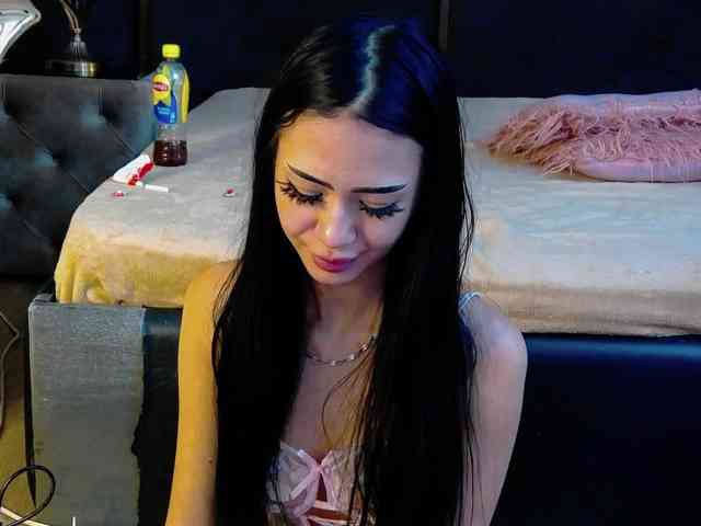 AngelaDestiny webcam