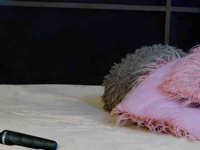 AngelaDestiny webcam