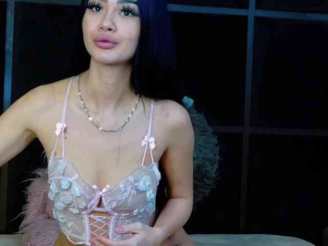 AngelaDestiny webcam