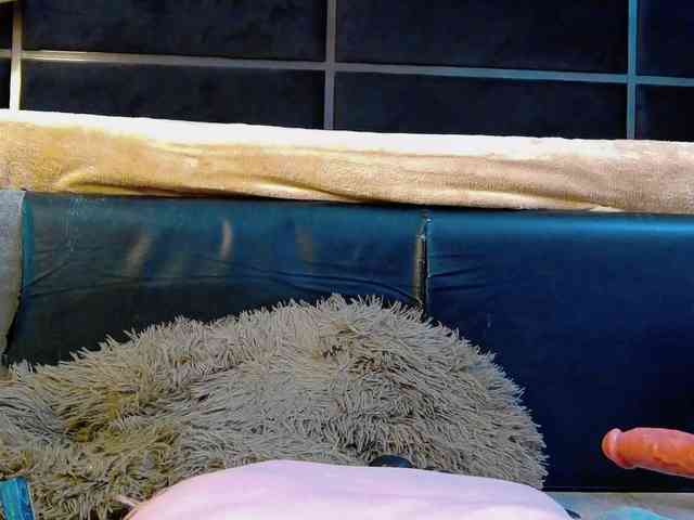 AngelaDestiny webcam