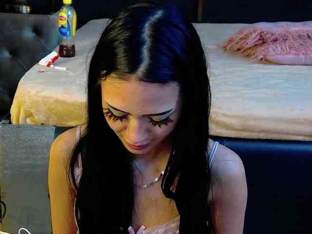 AngelaDestiny webcam