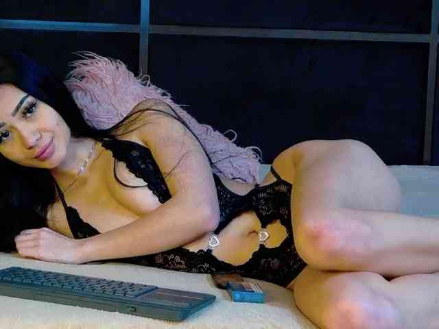 AngelaDestiny webcam