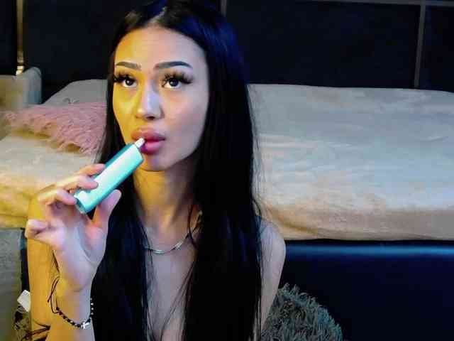 AngelaDestiny webcam