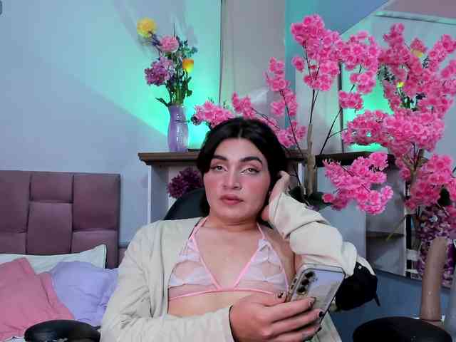 TommyLovee Live Webcam on BongaCams