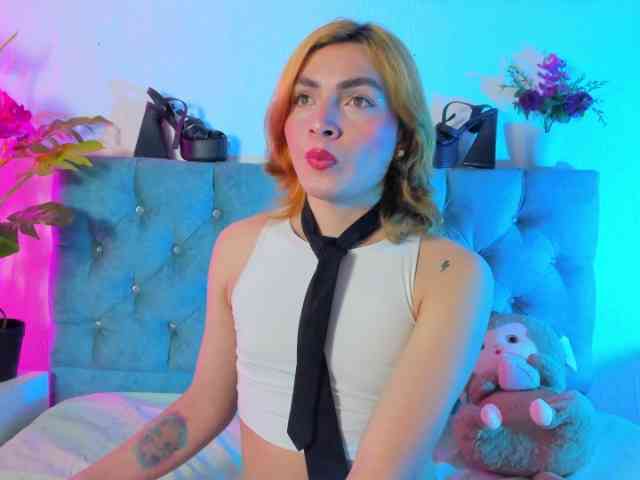 TommyLovee Live Webcam on BongaCams