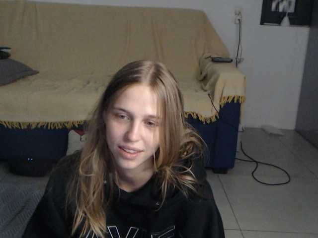 Littlemolly1 webcam