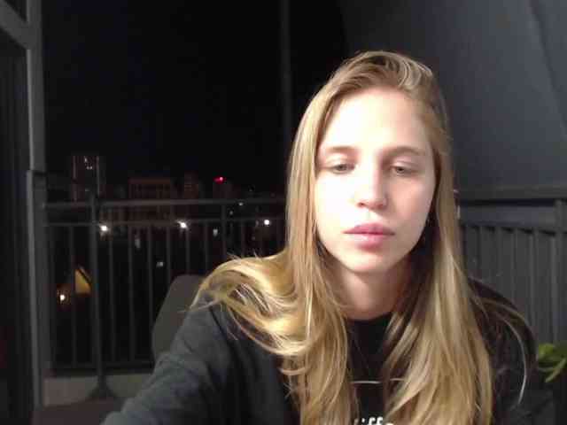 Littlemolly1 webcam