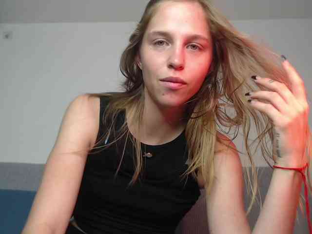 Littlemolly1 webcam