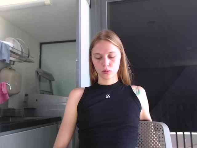 Littlemolly1 webcam