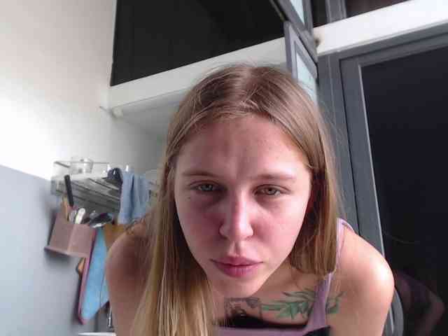 Littlemolly1 webcam