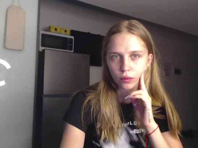 Littlemolly1 webcam
