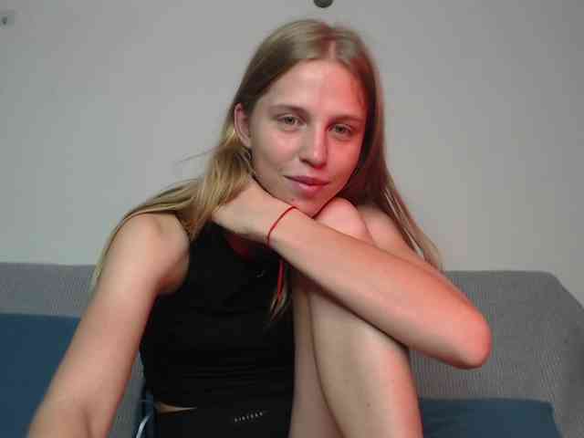 Littlemolly1 webcam