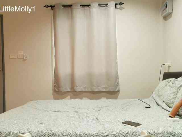 Littlemolly1 webcam