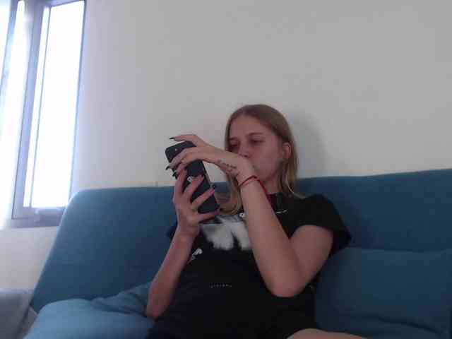 Littlemolly1 webcam
