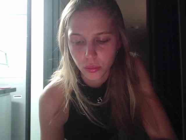 Littlemolly1 webcam