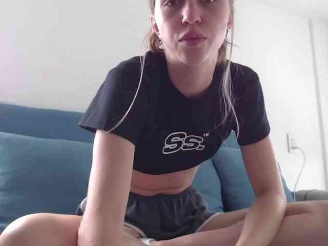 Littlemolly1 webcam