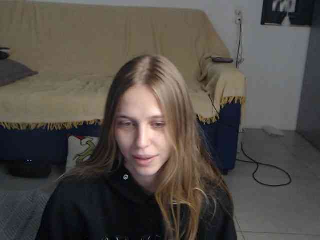 Littlemolly1 webcam