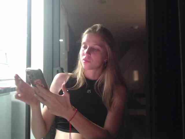 Littlemolly1 webcam