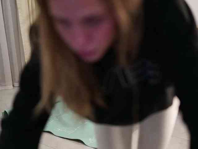 Littlemolly1 webcam