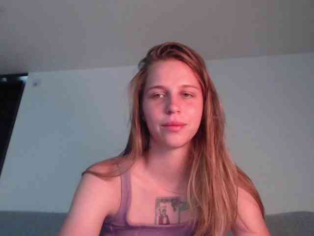 Littlemolly1 webcam