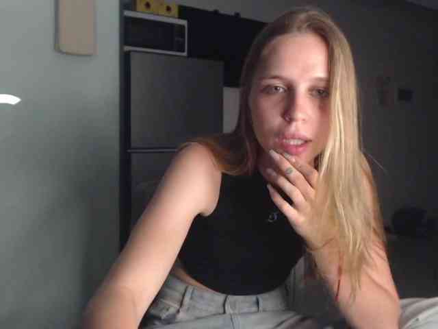 Littlemolly1 webcam
