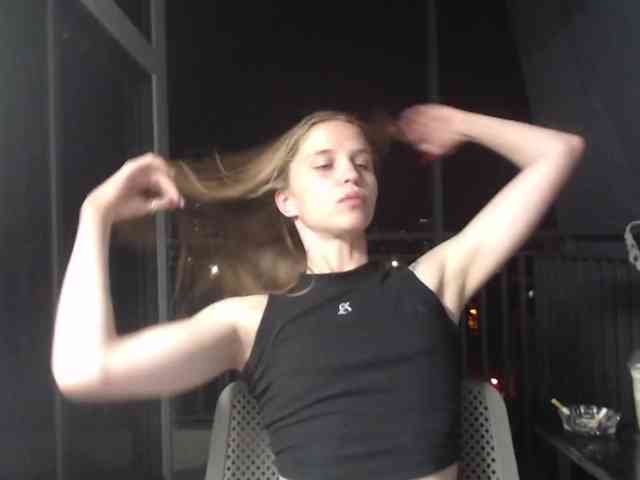 Littlemolly1 webcam