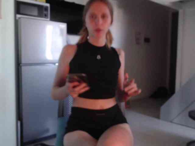 Littlemolly1 webcam