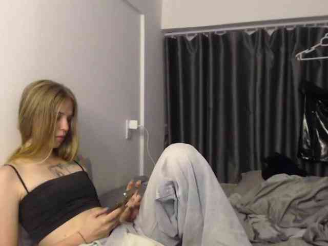Littlemolly1 webcam