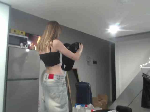 Littlemolly1 webcam