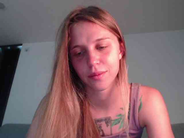 Littlemolly1 webcam