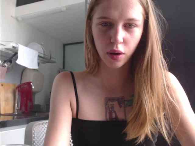 Littlemolly1 webcam