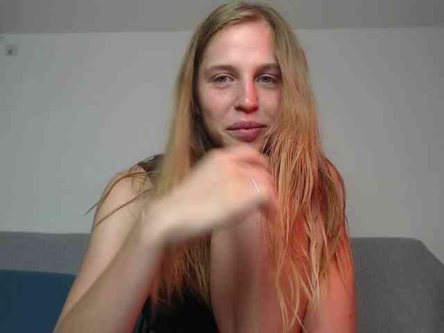 Littlemolly1 webcam