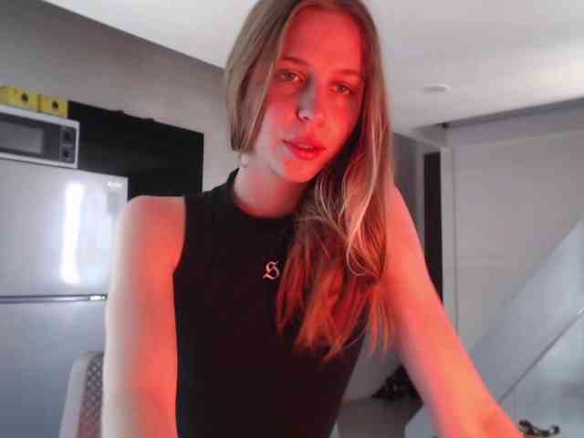 Littlemolly1 webcam
