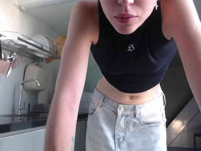 Littlemolly1 webcam