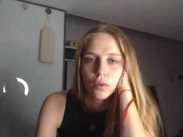 Littlemolly1 webcam