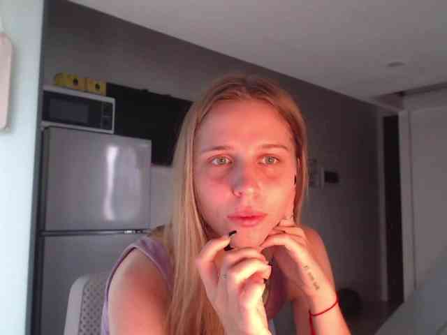 Littlemolly1 webcam